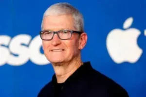 Tim Cook’s Bitcoin Bet & Whale Moves Shake Crypto